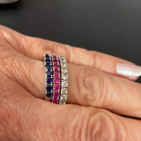 3 stackable rings. - Picture 8 of 8